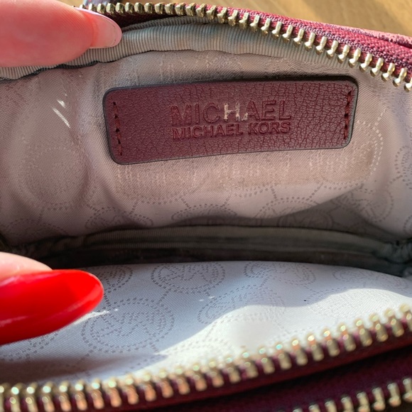 michael Kors Wristlet - Picture 5 of 5